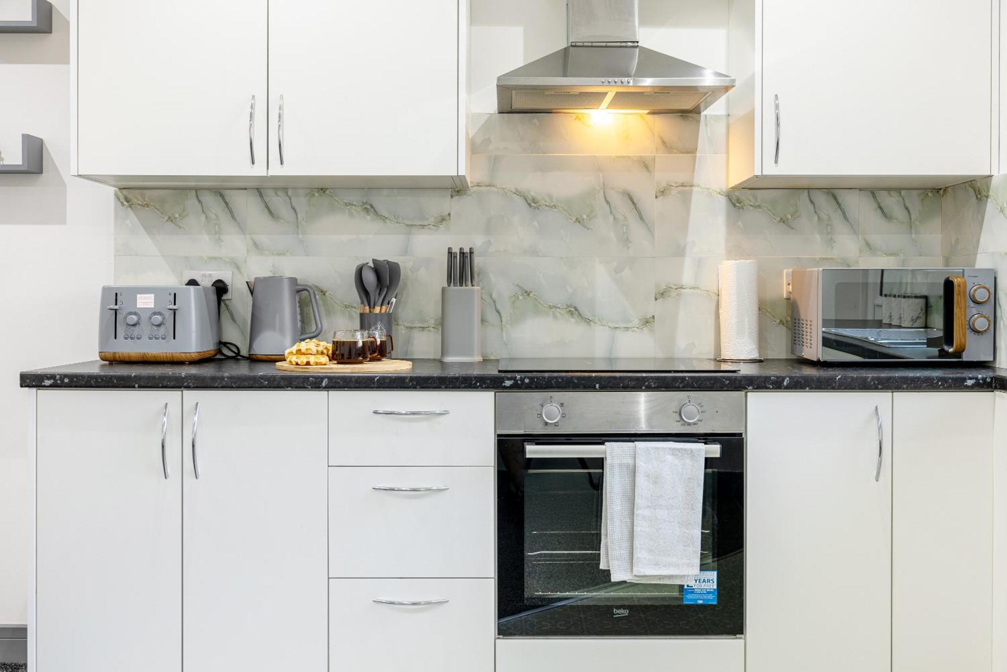 Rnm - Upgraded Business Stay For Travelling Contractors, All Amenities, Private Access Entire Place, Kitchen & Washroom, Smart Tv, Easy Access, Parking Nearby Cradley Heath Εξωτερικό φωτογραφία